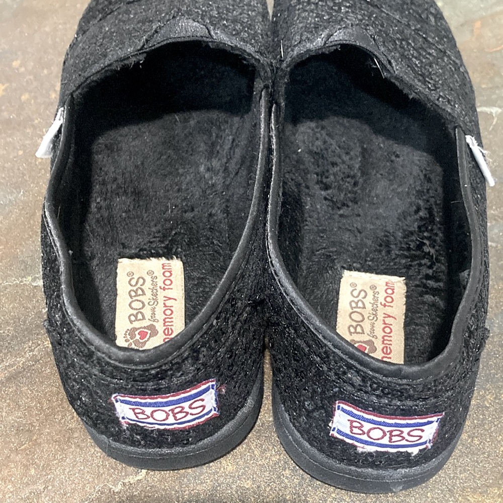 Sequined Patterned Memory Foam Bobs - image 3